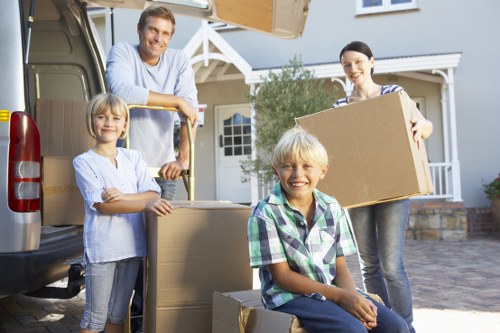 Packing and loading service for house removals in Manor House